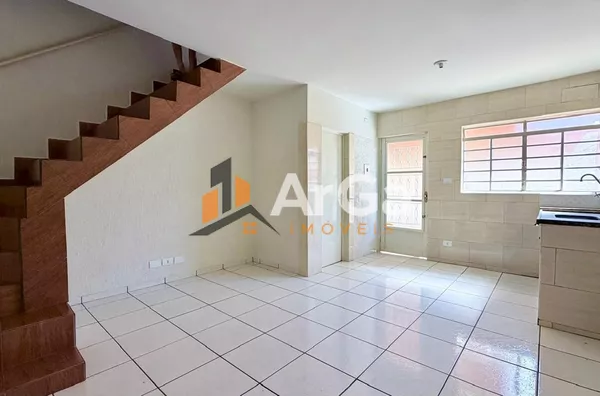 Sobrado para Locação com 1 Suíte, por R$ 900,00 na vila Boa Esperança, em Ourinhos - SP