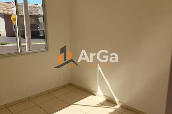 Imóvel à venda com 2 dormitórios, por R$ 165.000,00 no Condomínio Moradas Club, no Jardim Itamaraty em Ourinhos -SP