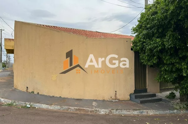Ótima oportunidade sendo casa e ponto comercial à venda por R$ 320.000 - Na Cohab - Ourinhos/SP
