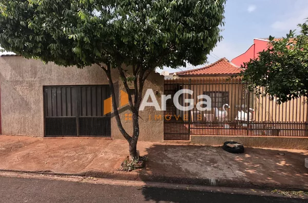 Casa com 3 dormitórios à venda, 162 m² de construção e 250 m² de terreno por R$ 300.000 - Jardim das Paineiras - Chavantes/São Paulo