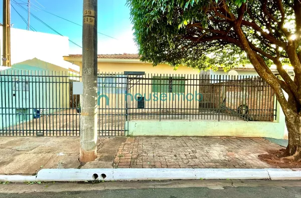 Ótima oportunidade para investidores, são duas casas no mesmo terreno à venda, por R$ 330.000 - Na Vila Margarida- Ourinhos/SP - Foto 1