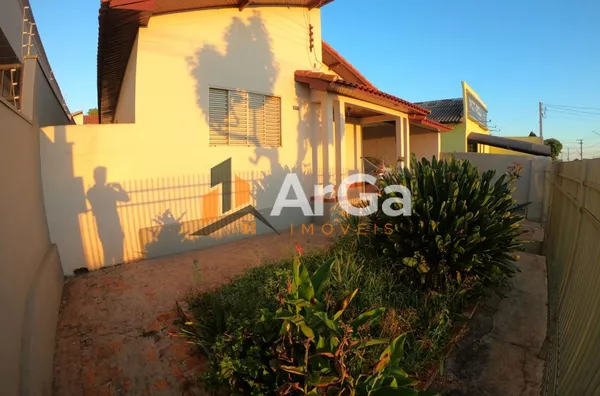 Casa à venda com 2 dormitórios, por R$ 490.000 - Vila Santo Antônio - Ourinhos/SP