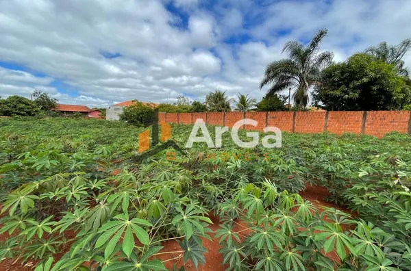 Terreno à venda em Ribeirão do Sul - SP, com 1.042 m² por R$ 200.000