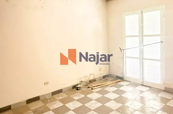 CASA ASSOBRADADA NA VILA NATAL