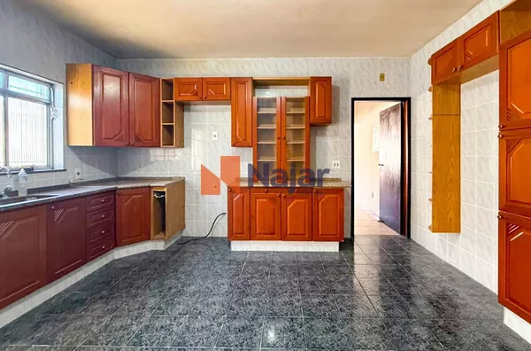 CASA RESIDENCIAL NA VILA SUISSA