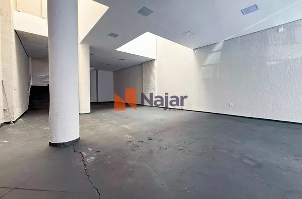 PREDIO COMERCIAL NO CENTRO