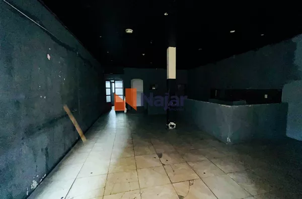 CASA COMERCIAL NO CENTRO
