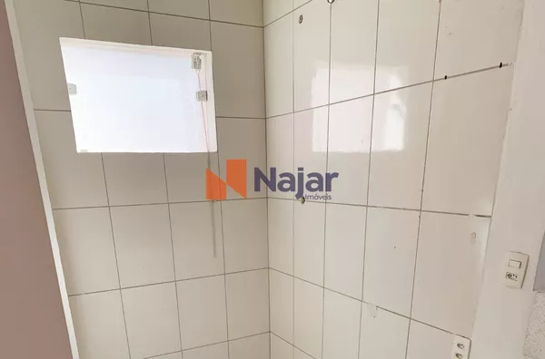 SALA COMERCIAL  NO CENTRO