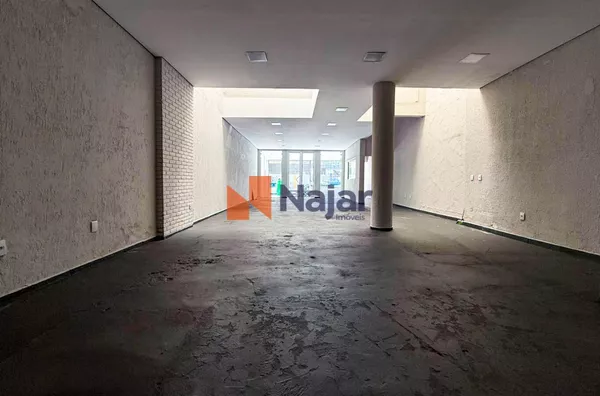 PREDIO COMERCIAL NO CENTRO