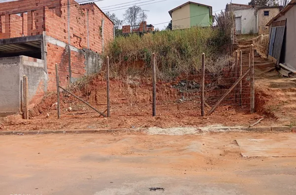 TERRENO EM BRÁS CUBAS - Foto 1