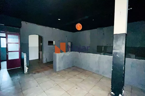 CASA COMERCIAL NO CENTRO