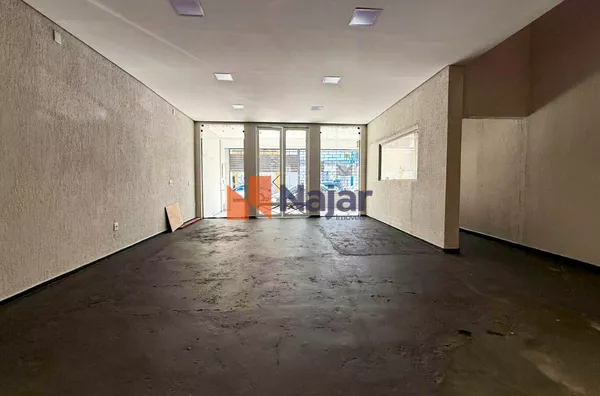 PREDIO COMERCIAL NO CENTRO
