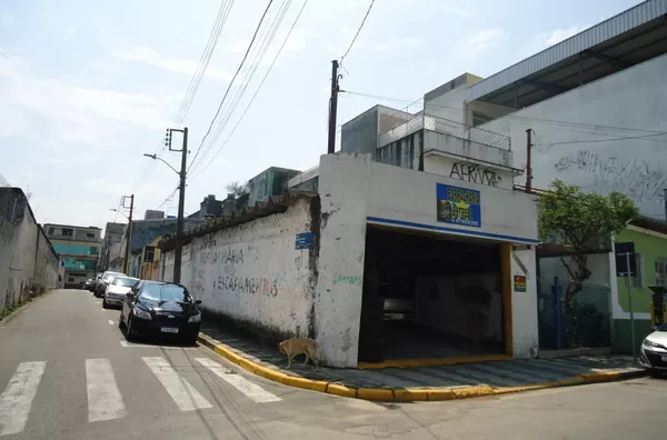 SALÃO COMERCIAL COM CASA NOS FUNDOS BAIRRO CENTRO - Foto 2