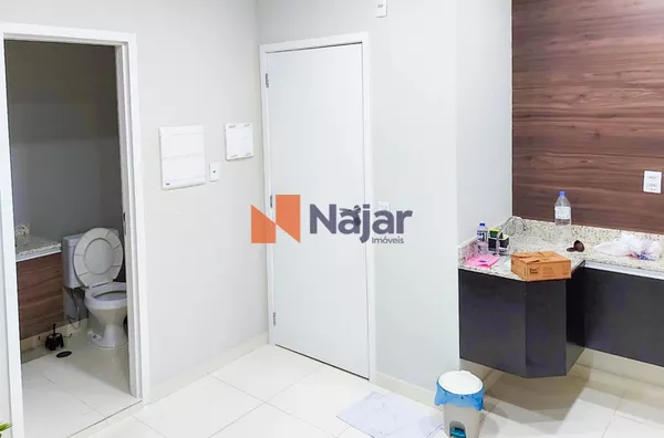 SALA COMERCIAL HELBOR PATTEO MOGILAR