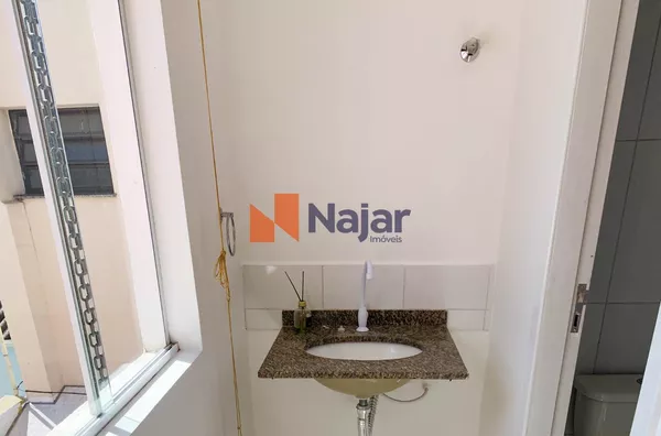 SALA COMERCIAL  NO CENTRO