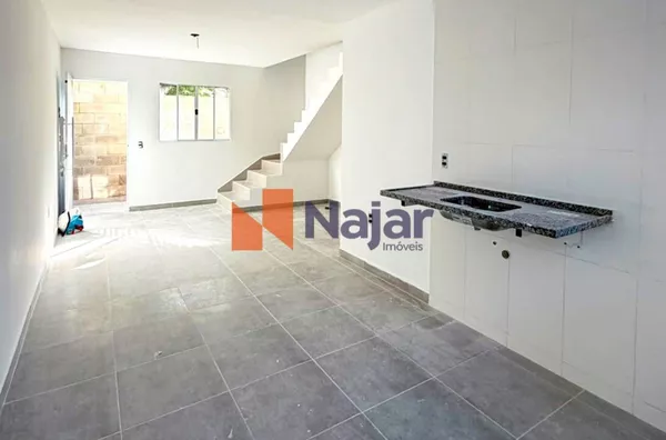 SOBRADOS RESIDENCIAIS VILLAGIO PÉROLA
