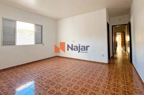 CASA RESIDENCIAL NA VILA SUISSA