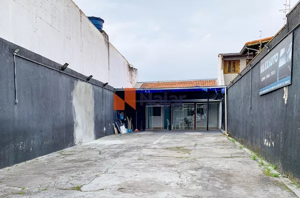 TERRENO COMERCIAL COM EDÍCULA CENTRO