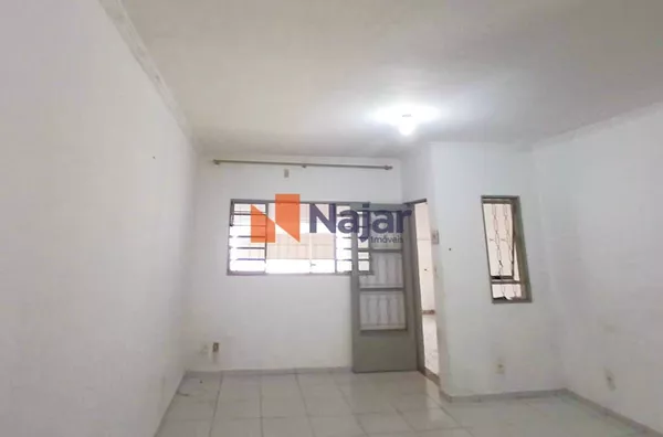 CASA NO RESIDENCIAL COLINAS