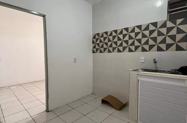 Kitinete / conjugados para aluguel,  Centro, Russas