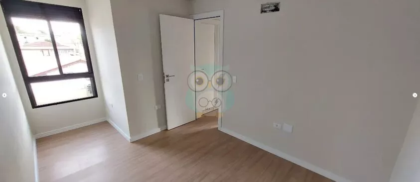 Sobrado para venda, 4 quarto(s),  Novo Mundo, Curitiba - SO448