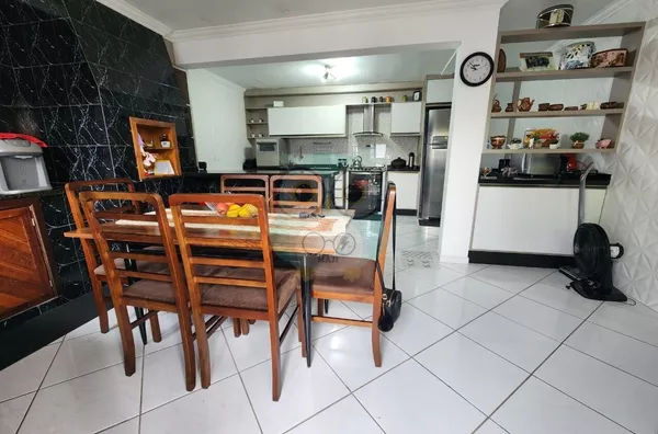 Sobrado para venda, 3 quarto(s),  Guabirotuba, Curitiba - Foto 6