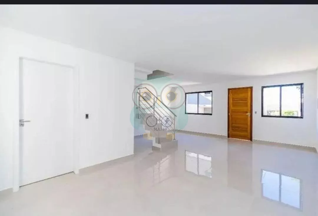 Sobrado para venda, 3 quarto(s),  Santa Cândida, Curitiba - SO535
