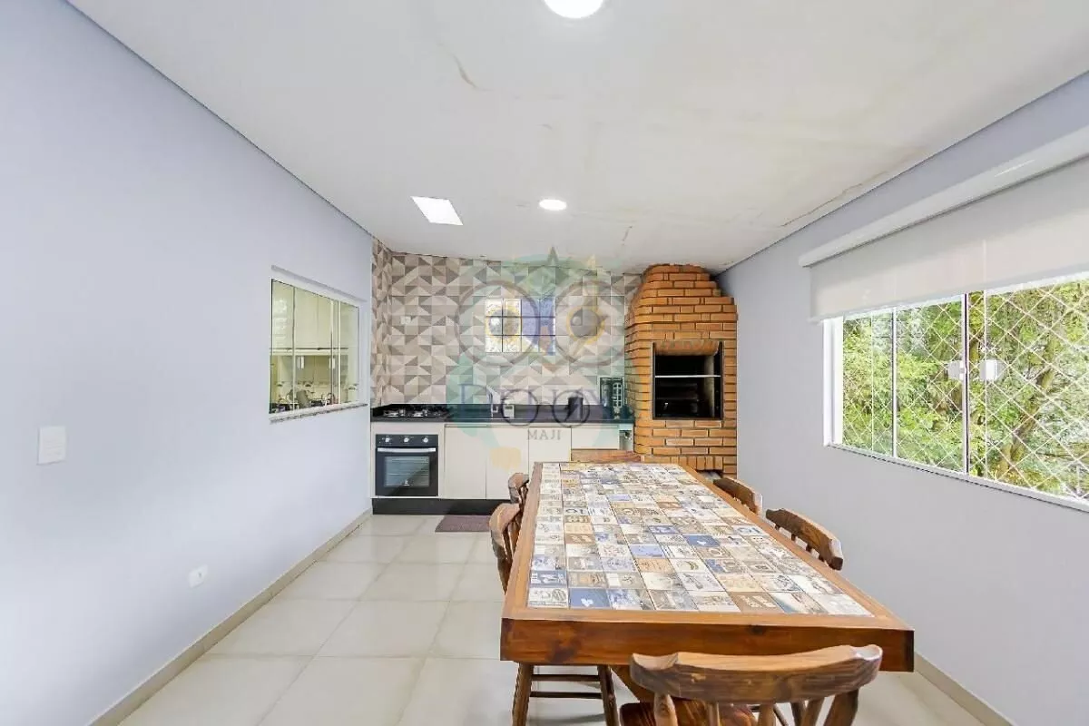 Sobrado para venda, 3 quarto(s),  Novo Mundo, Curitiba - SO149