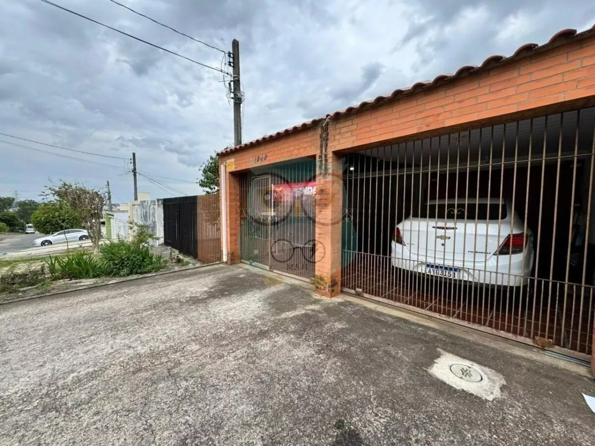 Casa para venda, 3 quarto(s),  Bairro Alto, Curitiba - CA583