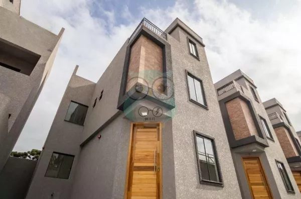 Sobrado para venda, 3 quarto(s),  Sítio Cercado, Curitiba - Foto 1