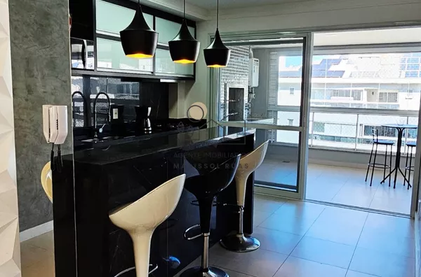 COBERTURA COM PISCINA, 3 DORM. SENDO 1 SUÍTE, MOBILIADA E DECORADA, PRAIA DOS INGLESES, FLORIANÓPOLIS/SC. -