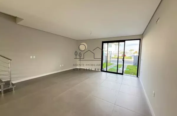 Casa a Venda com 03 Suítes em área nobre da Praia dos Ingleses - Foto 2