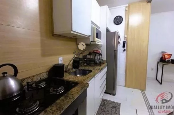 Apartamento 02 Dormitórios, Mobiliado - Pé na areia - Praia dos Ingleses - - Foto 3