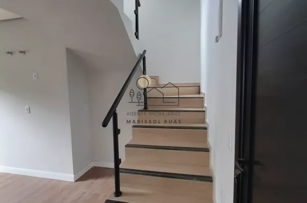 SEU NOVO LAR TE ESPERA NA PRAIA DOS INGLESES - CASA COM 03 DORMITÓRIOS - Foto 2