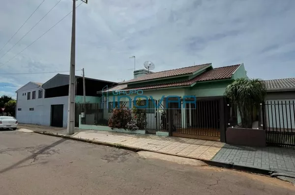 Casa para venda, 2 quarto(s) sendo 1 suíte,  Centro, Corbelia