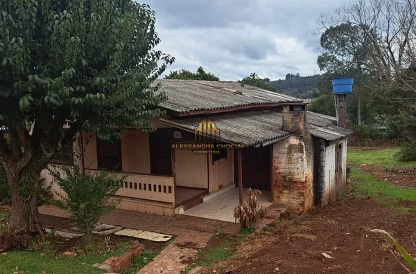 Terreno com casa de madeira antiga  ,  terreno com 15x39     585m, excelente para construir condomínio para venda ou locação 2 