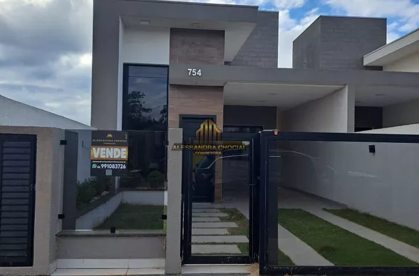 Casa NOVA , suíte +2  quartos  , churrasqueira  ,  área construída 107m2 