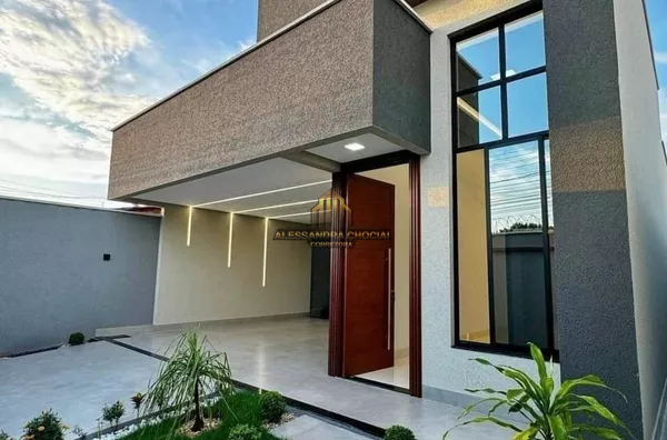 Casa  suíte + 2 quartos , edícula com 13 m2 descoberta com churrasqueira  , infraestrutura para instalação de piscina