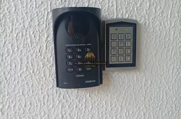 Suíte + 1 quarto  ,semimobiliado , sacada com churrasqueira ,SOMENTE COM SEGURO FIANÇA, CENTRO DE PATO BRANCO