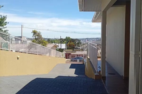 Casa em condomínio , 2 quartos , Cristo Rei , somente com seguro fiança