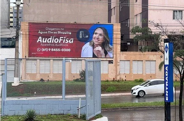 Águas Claras | Empena SAMS CLUB (em frente)