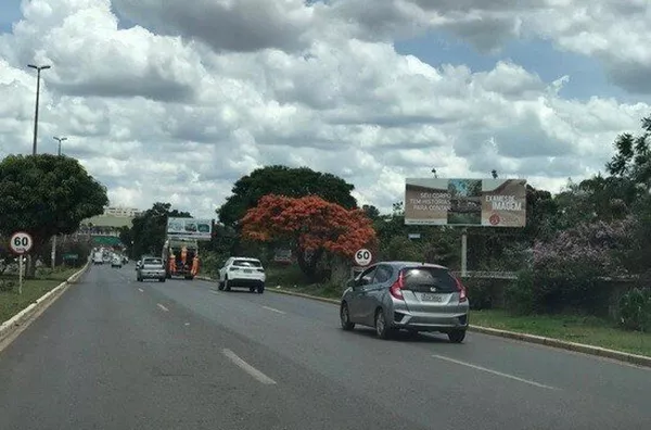 Frontlight para aluguel,  - Selecione - Bairro, Brasilia