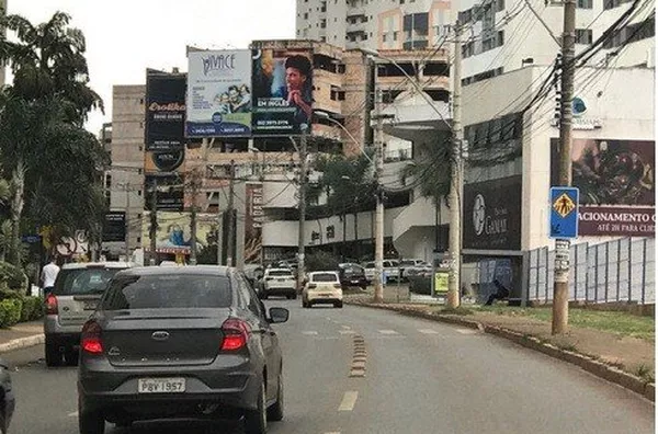 Águas Claras | Empena Av. Castanheiras Bloco A
