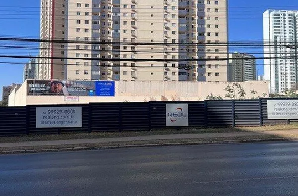 Águas Claras | Empena Próx Shooping AC Av. Araucarias