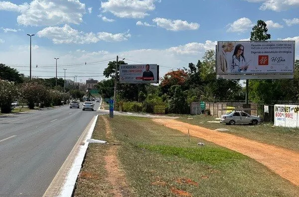Triédro  para aluguel,  - Selecione - Bairro, Brasilia