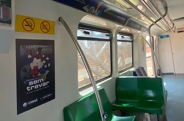 Metrô DF | Painéis Laterais