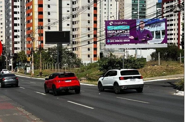 Águas Claras | Frontlight av. Araucárias