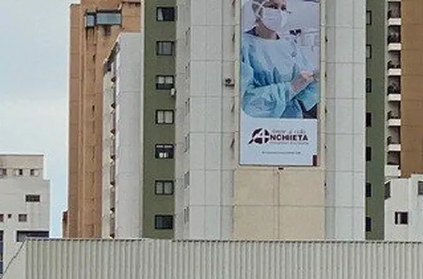 Águas Claras | Empena Águas de Manaira Estação do Metrô