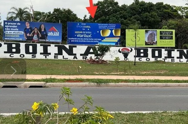 Outdoor | Águas Claras subida av. Castanheiras Painel Meio