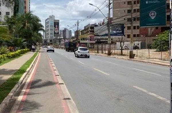 Águas Claras | Empena Av. Castanheiras Bloco B